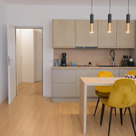 Hill Apartment
